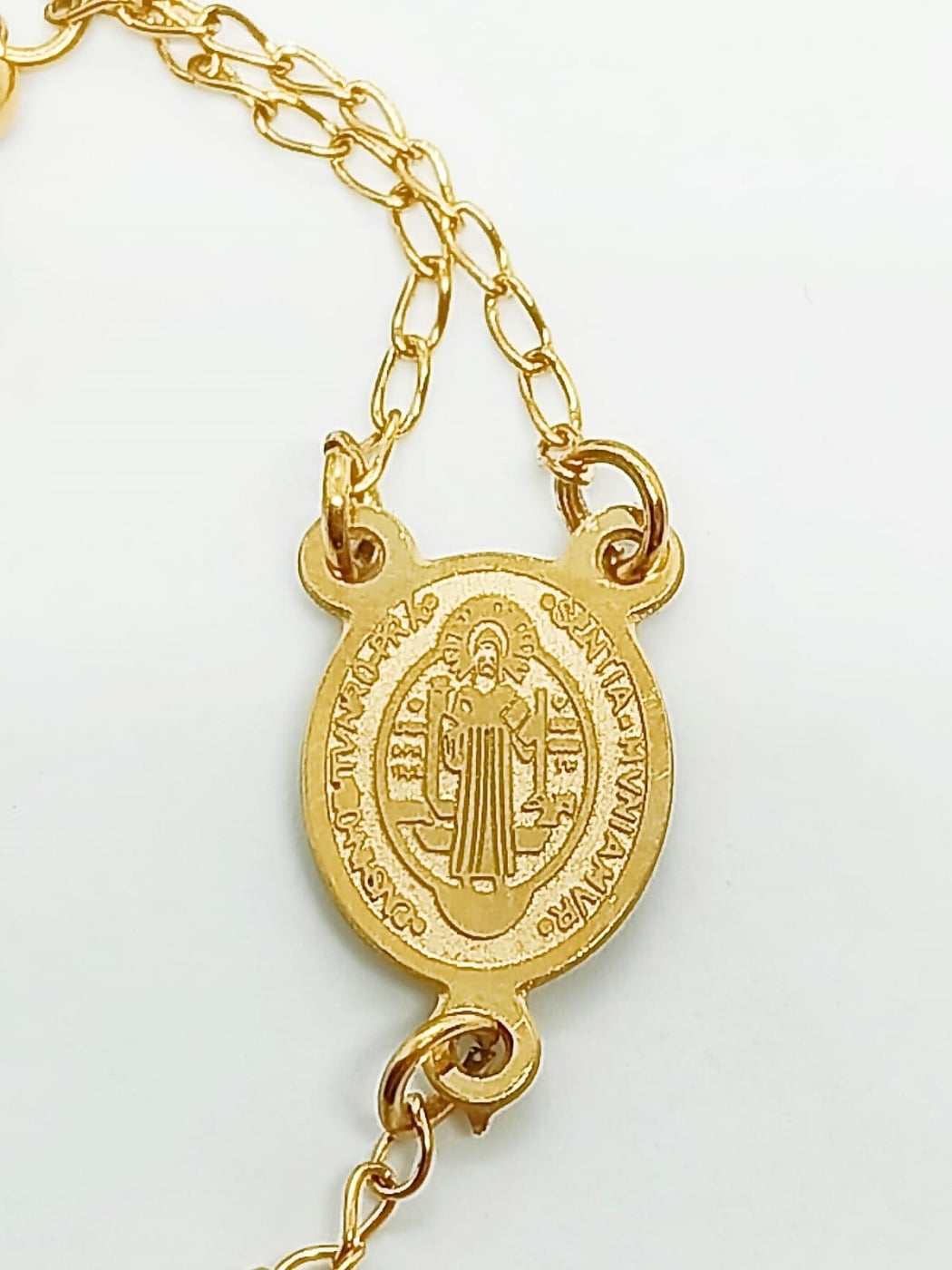 PULSERA AJUSTABLE ROSARIO CAMANDULA SAN BENITO CHAPADO ORO - 2