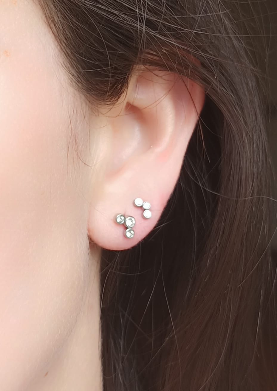 PIERCING OREJA TRAGUS CONCH LABRET MODELO STARS HIPOALERGENICO UNIDAD - 4