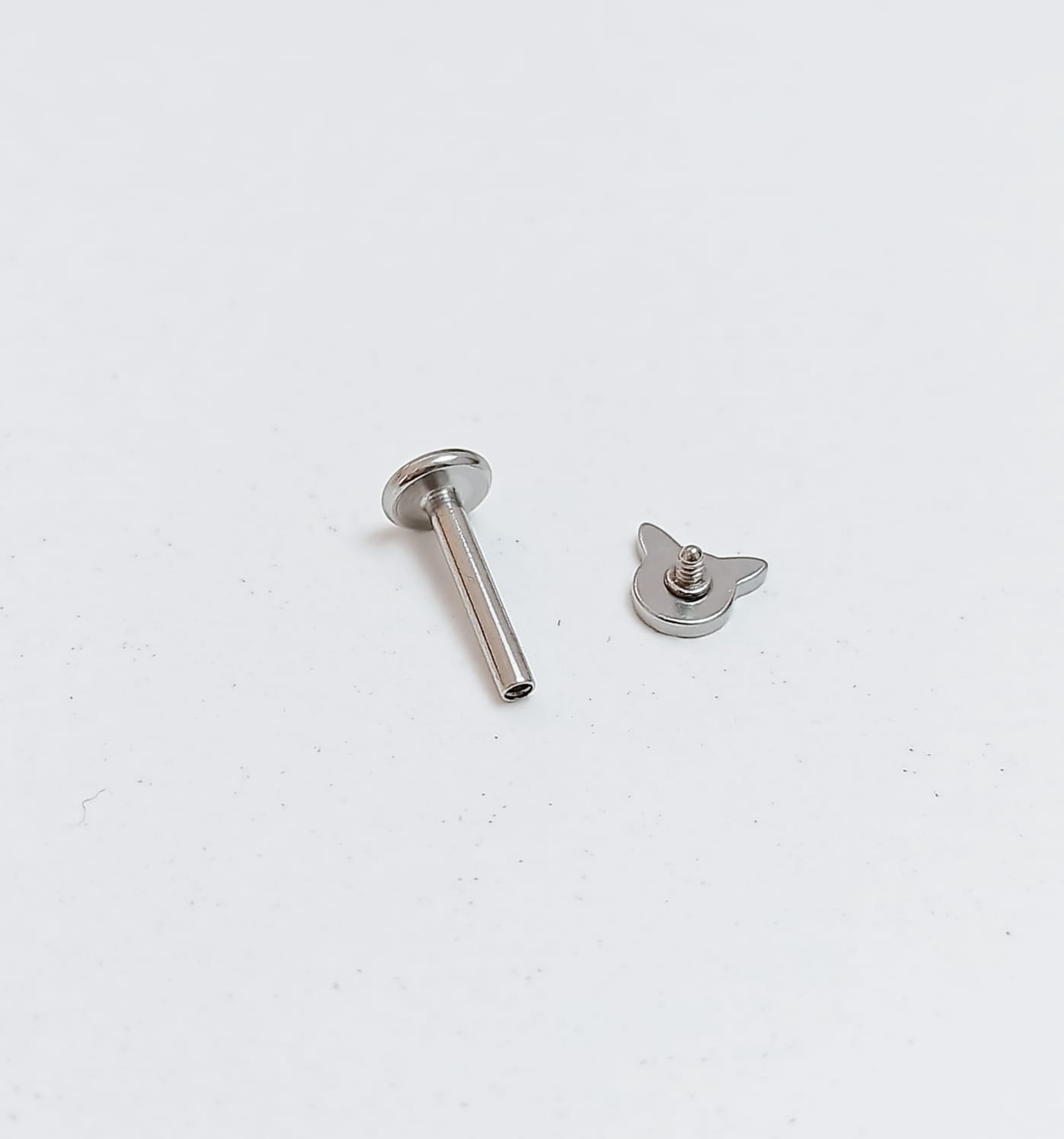 SET PIERCING MODELO KITTY KPOP ACERO QUIRÚRGICO NOSTRIL LABRET CONO PERLA PACK - 3