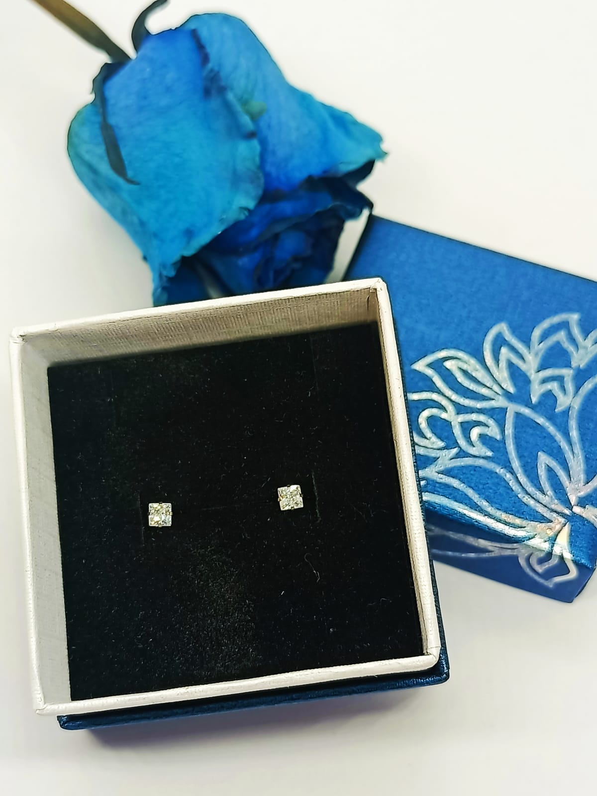 AROS  SEGURIDAD PUNTOS LUZ  ZIRCONIO BLANCO FIGURA CUADRADO 3MM HIPOALERGÉNICO - 4