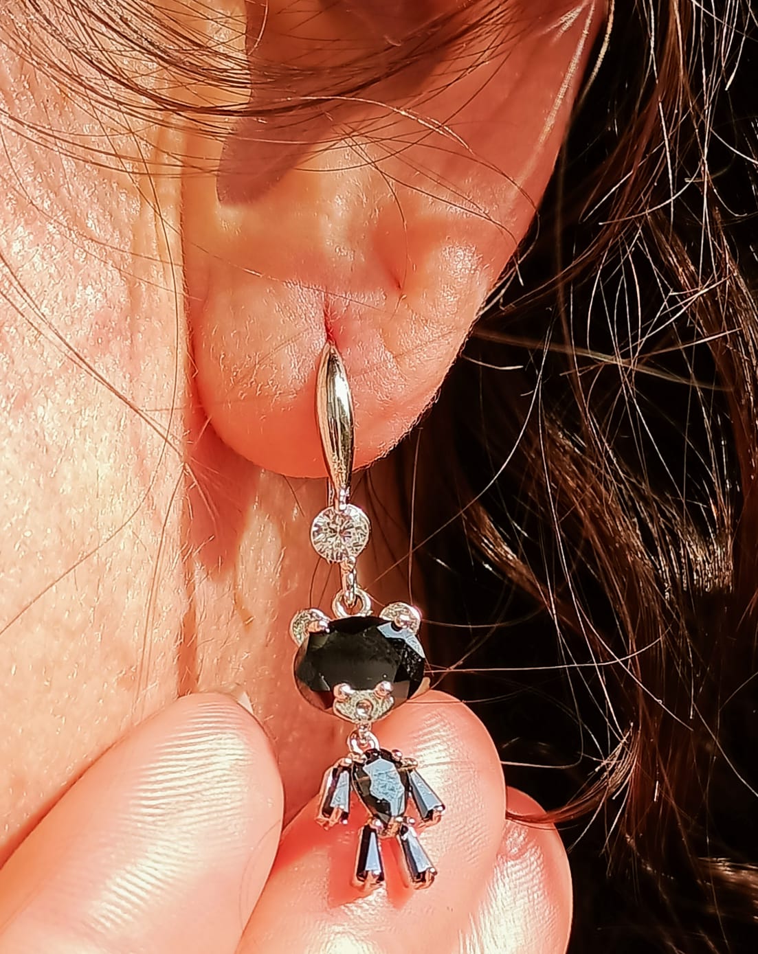 PENDIENTES EL BAÚL DE JUMA DE OSO DE ZIRCONIO NEGRO PLATA - 4