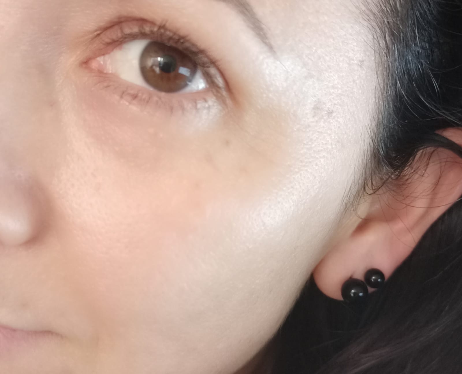 PENDIENTES EL BAÚL DE JUMA ESFERAS DE 7MM NEGRAS HIPOALERGÉNICA ACERO - 4