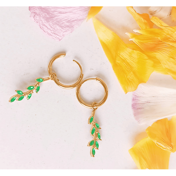 ARGOLLAS AROS HIEDRAS HUGGIES CIRCONIO VERDE CHAPADA EN ORO 18K - 7