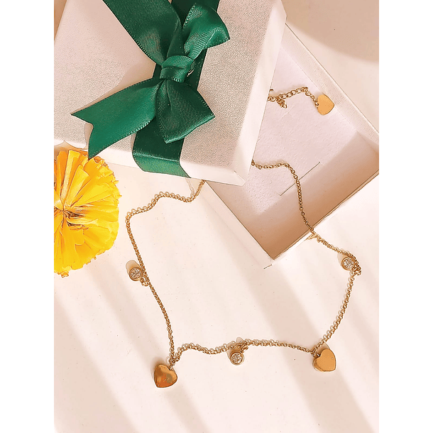 CADENA COLGANTE PUNTO DE LUZ CORAZONES CHAPADO EN ORO 18K - 4