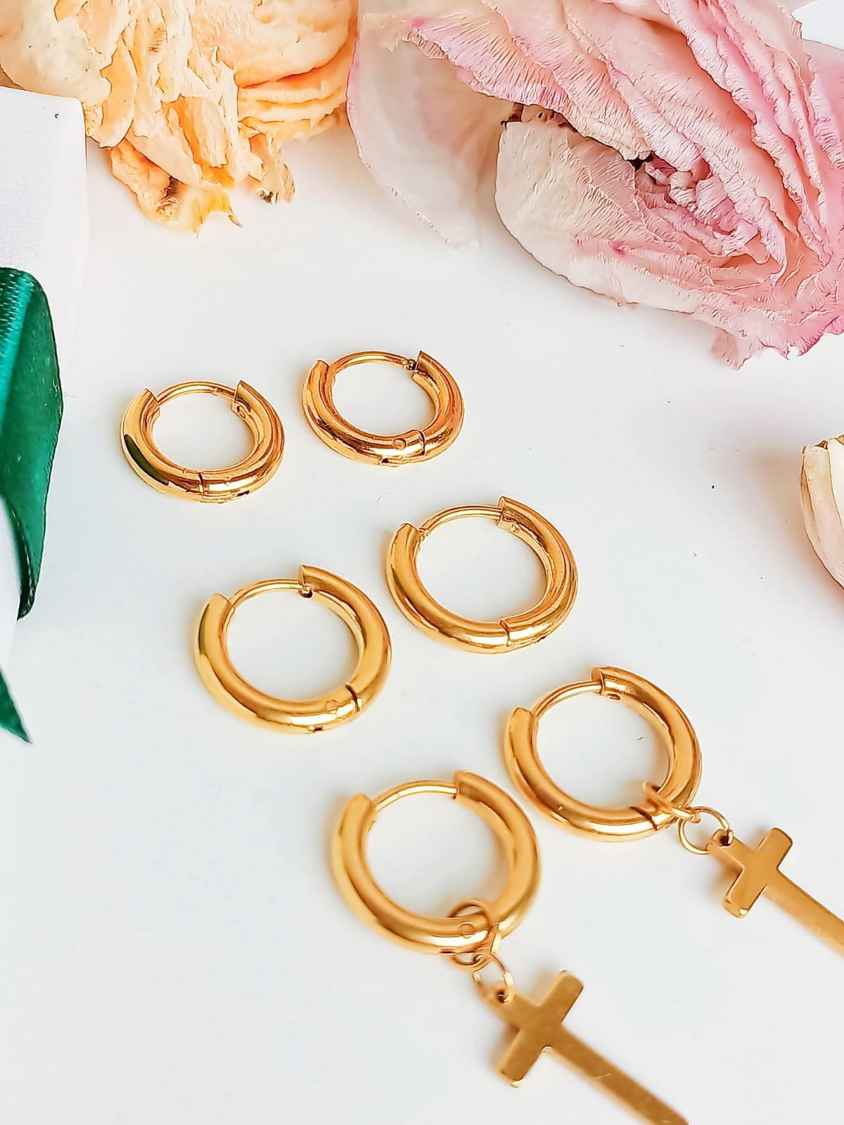 PACK 3 PARES ARGOLLAS LISAS CHAPADAS EN ORO 18K PIERCING - 2