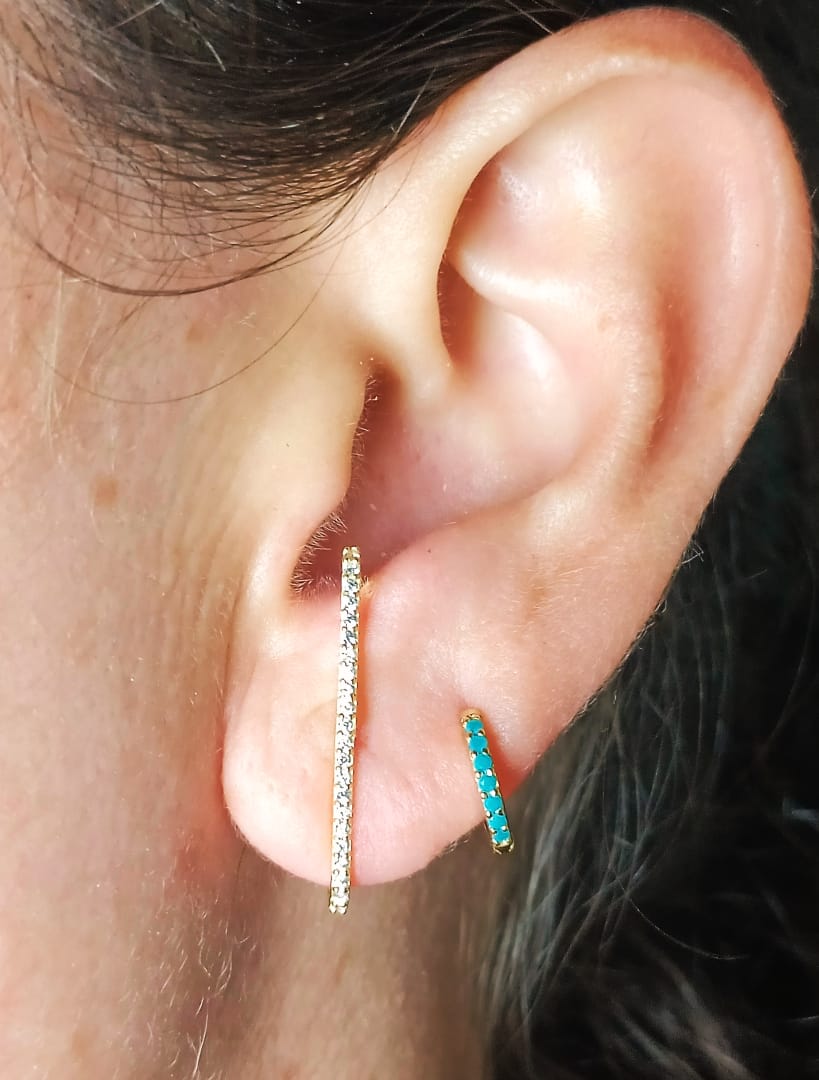 AROS ENVOLVENTES MODELO MONOLITO PLATA S925 CHAPADA EN ORO 18K - 5