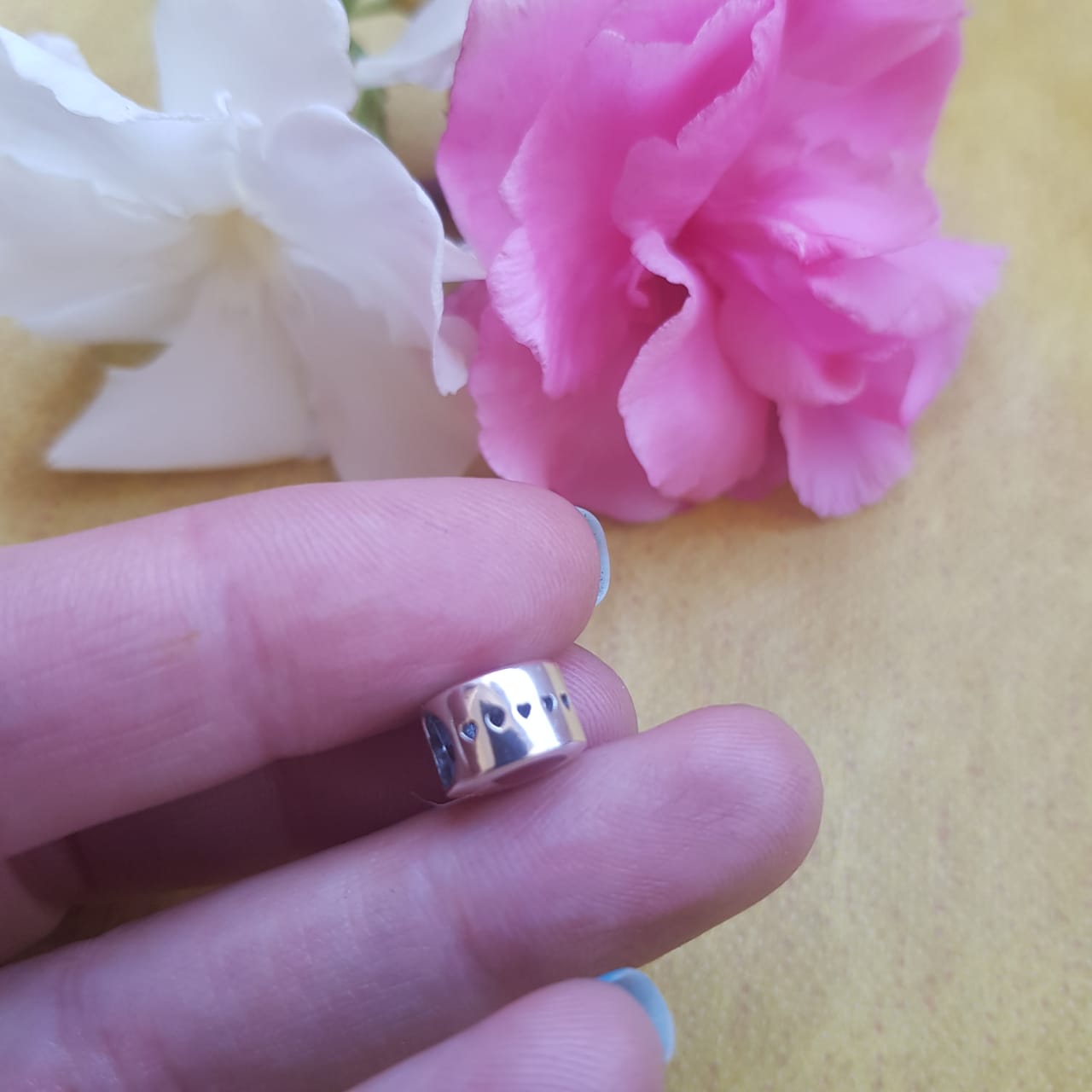 CHARM DIJE ABALORIO CARITA OJITOS CERRADOS BOCA ROJA PLATA 925 - 3