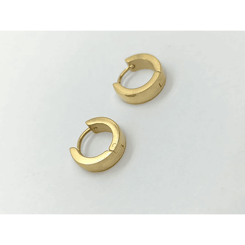 PENDIENTES AROS PUNK CHAPADAS EN ORO SIN GENERO HUGGIES - 4