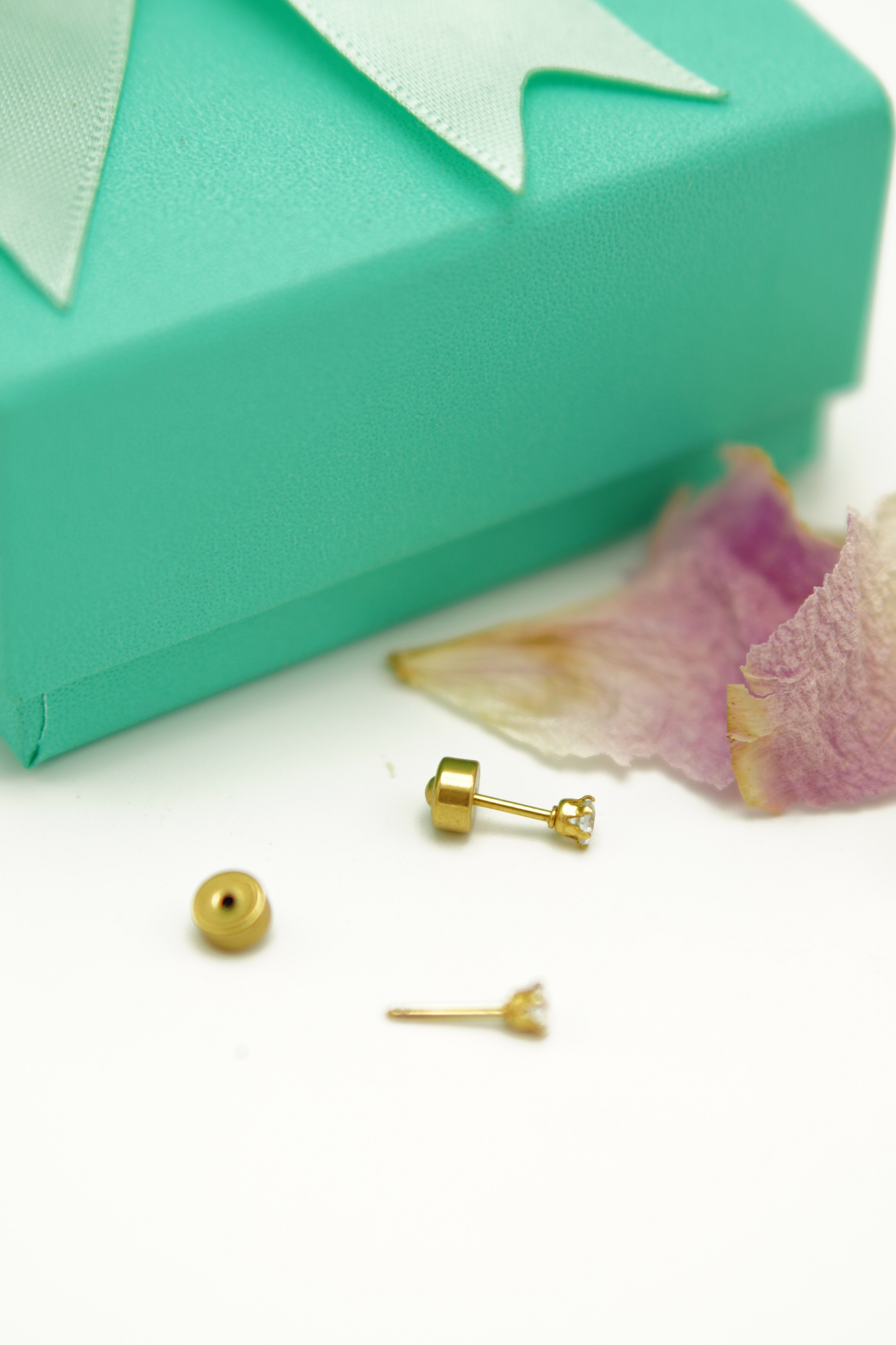 AROS EL BAÚL DE JUMA ABRIDORES PUNTO DE LUZ 3MM ZIRCONIA CHAPADO EN ORO 18K - 4