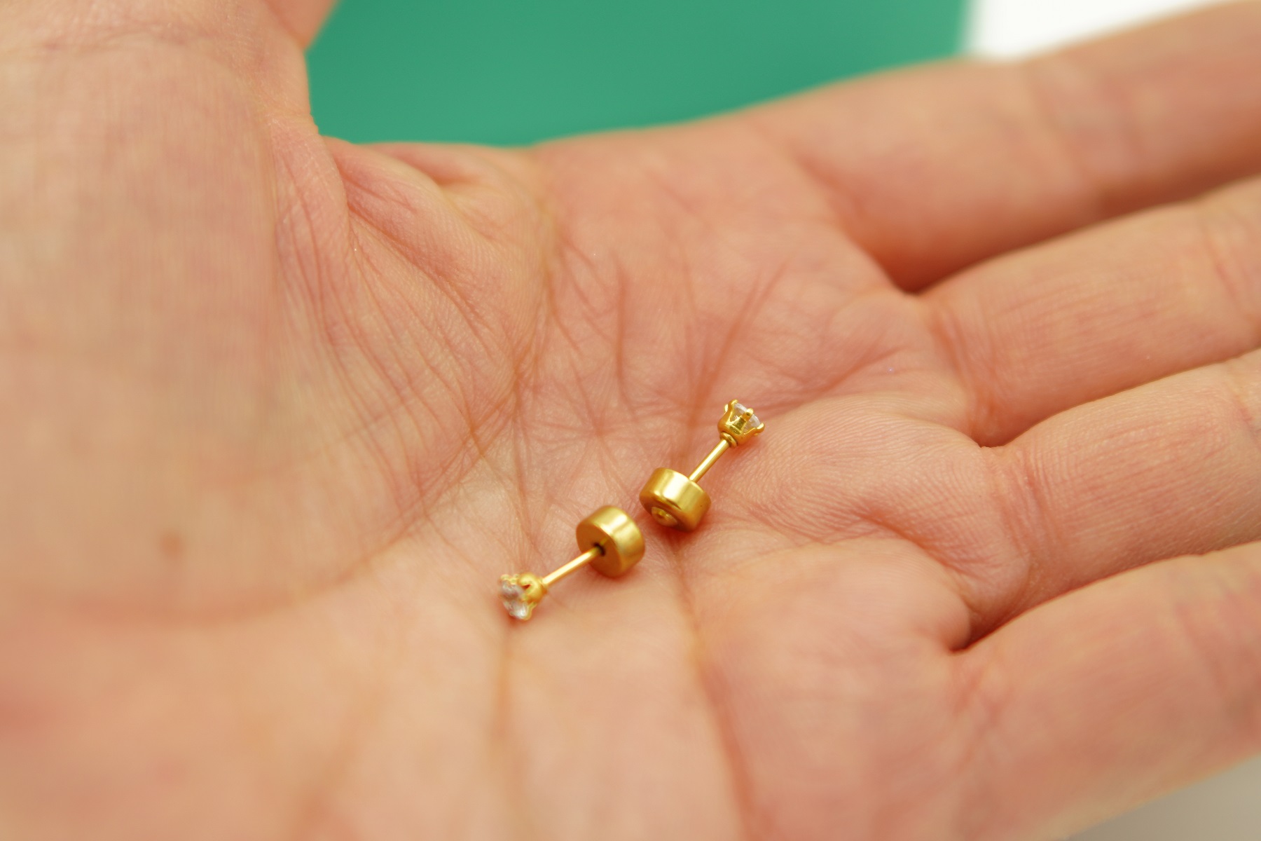 AROS EL BAÚL DE JUMA ABRIDORES PUNTO DE LUZ 3MM ZIRCONIA CHAPADO EN ORO 18K - 6
