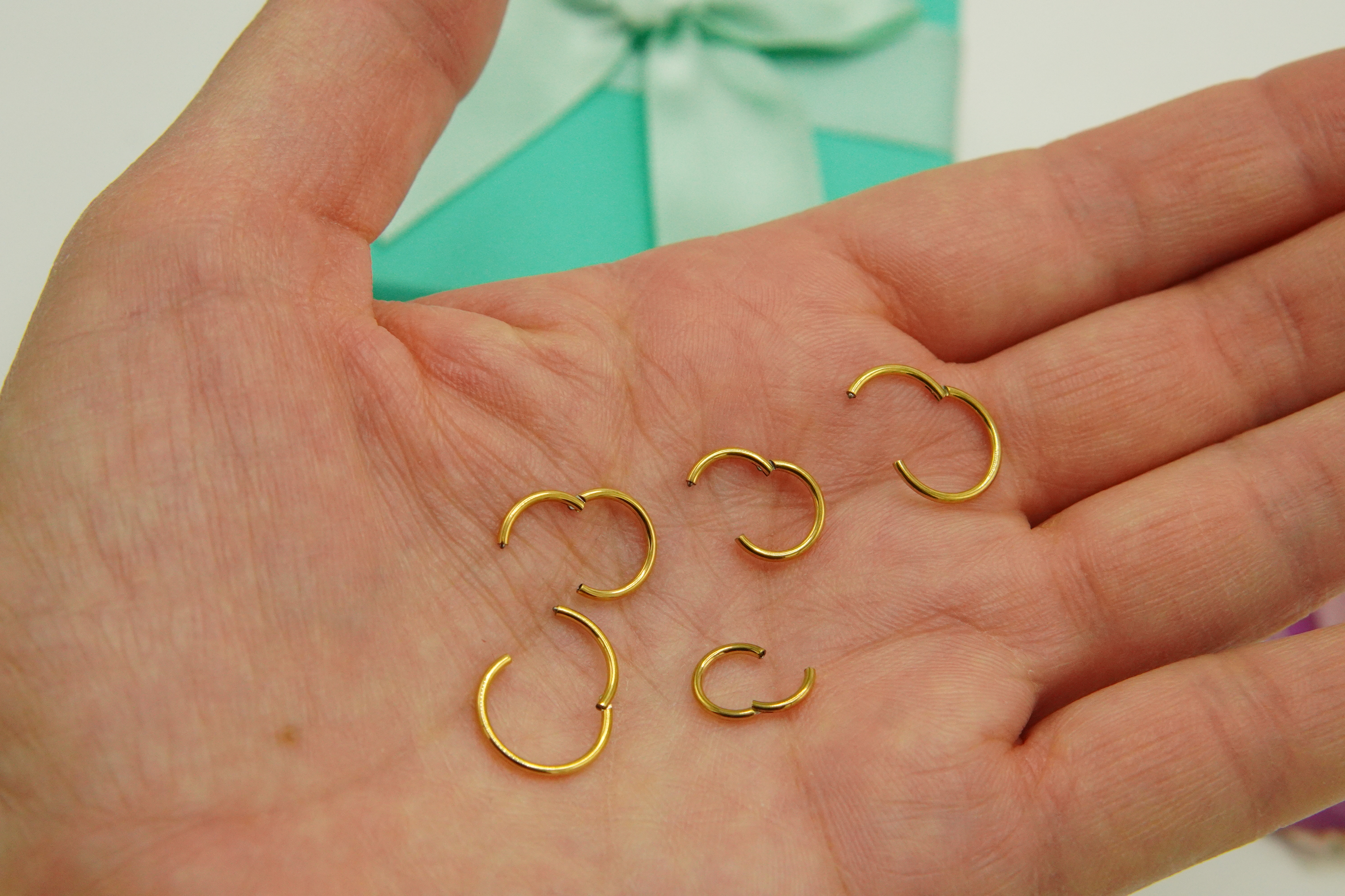 PACK 5 PIERCING CLICKER 18G TITANIO ASTM F136 CHAPADO ORO - 2