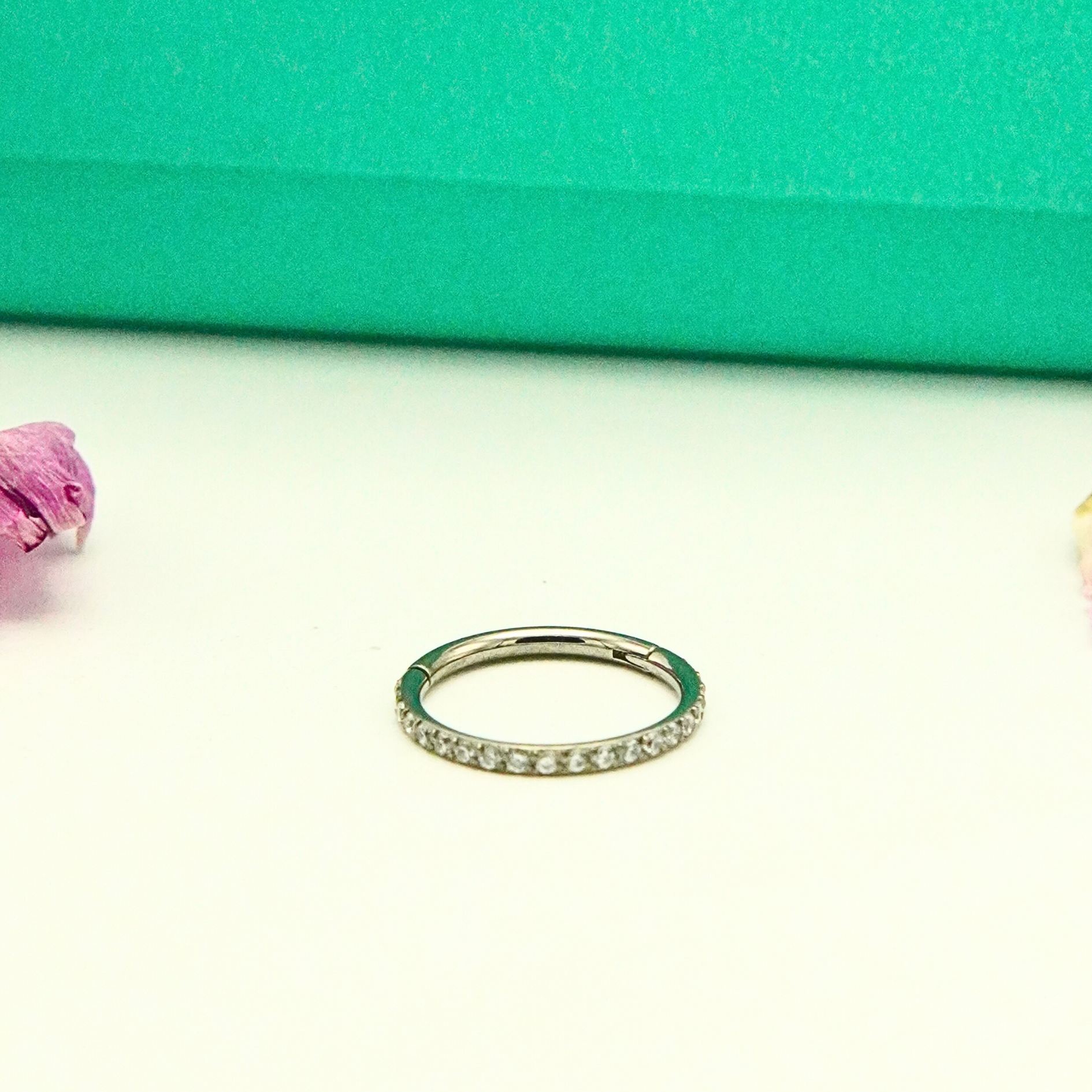 PIERCING SEPTUM 10MM OREJA ZIRCONIAS 16G TITANIO ASTM F136 - 3