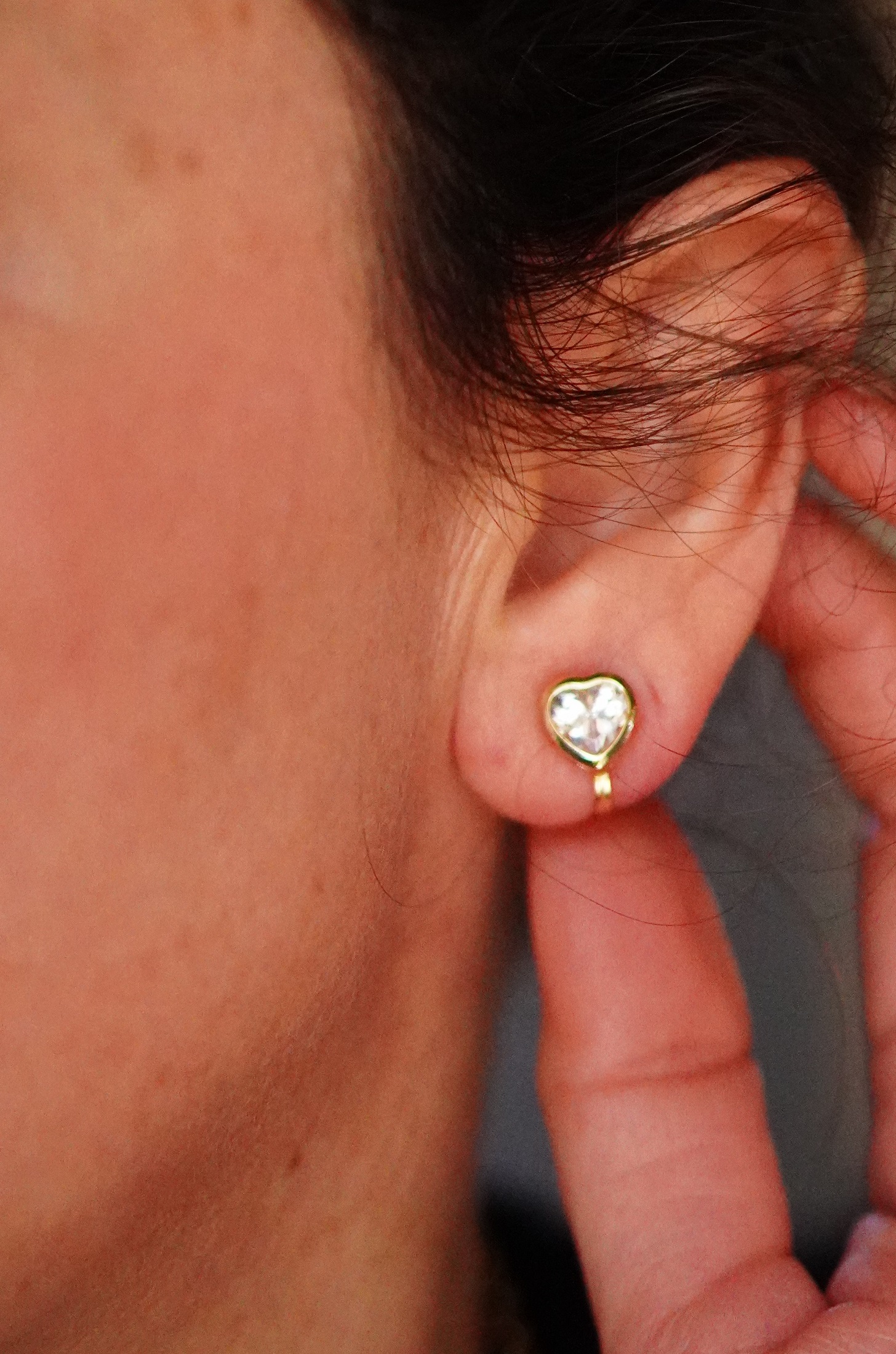 AROS EL BAÚL DE JUMA SIN PERFORACION CORAZON PUNTO DE LUZ BAÑADO EN ORO 18K - 2