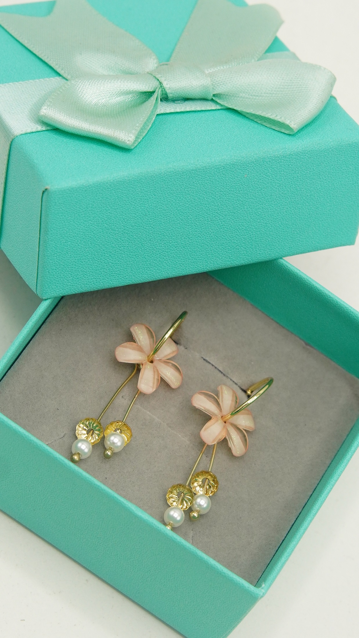 AROS ESTILO COREANO FLOR ROSADA CRISTAL DORADO BAÑO DE ORO - 3