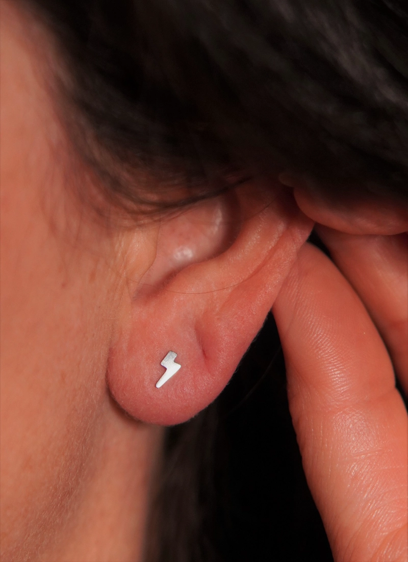 PIERCING LABRET RAYO BARRA 10MM 16G TITANIO ASTM F136 - 3