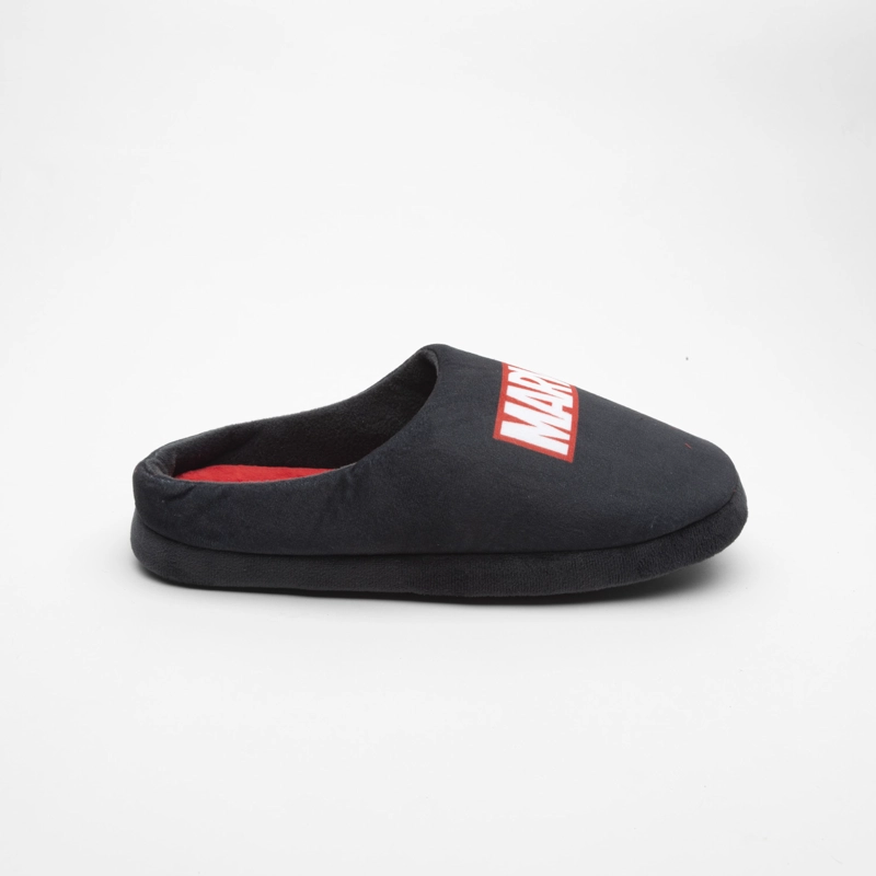 PANTUFLA HOMBRE LOGO NEGRO MARVEL - 3