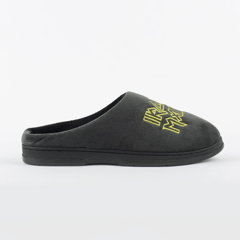 PANTUFLA HOMBRE CALAVERAS GRIS IRON MAIDEN - 3