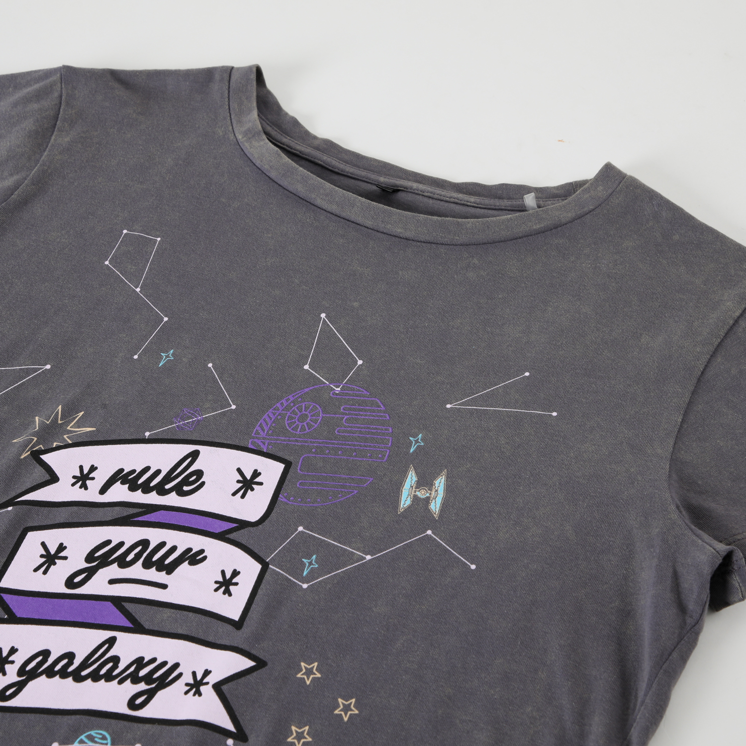 POLERA MUJER STAR WARS GRIS RULE YOUR GALAXY - 2