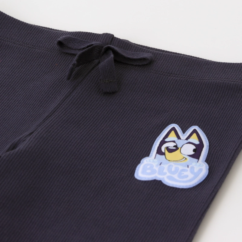 CALZA NIÑA LOGO GRIS BLUEY - 3