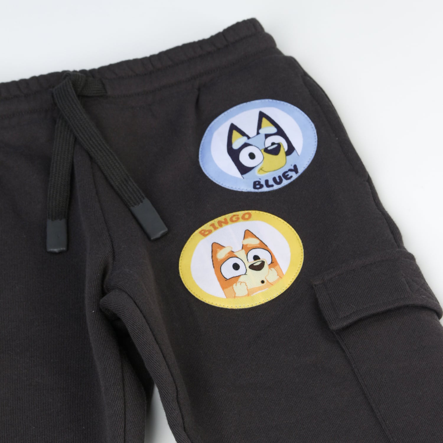 PANTALON DE BUZO NIÑO CARGO GRIS BINGO & BLUEY - 3
