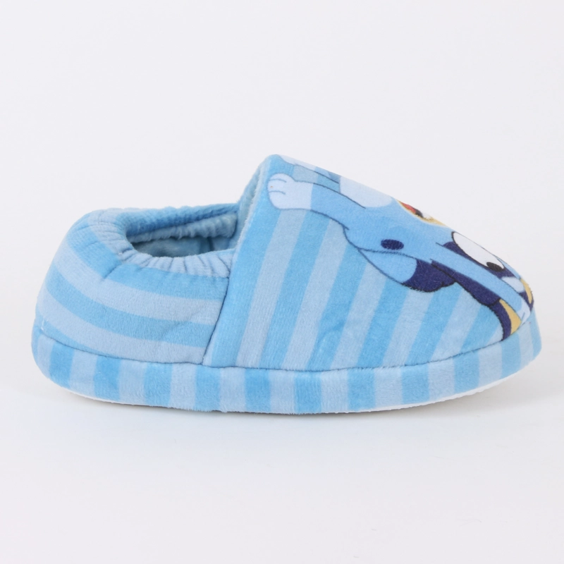 PANTUFLA NIÑO RAYAS SALTANDO CELESTE BINGO & BLUEY - 1