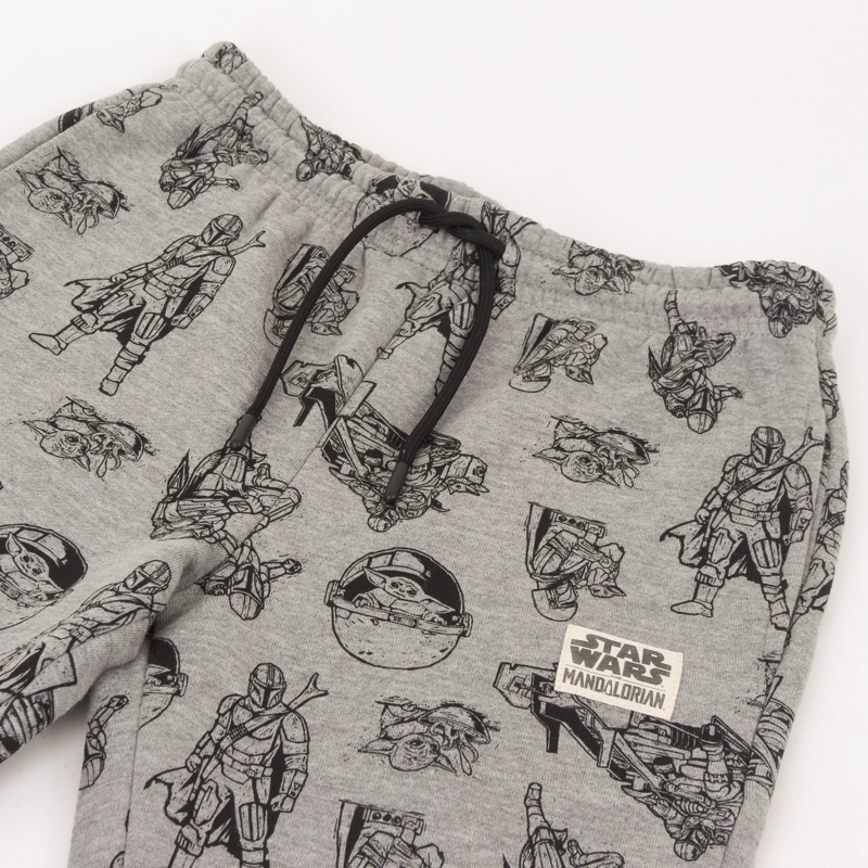 PANTALON DE BUZO FULL PRINT THE MANDALORIAN GRIS STAR WARS - 3