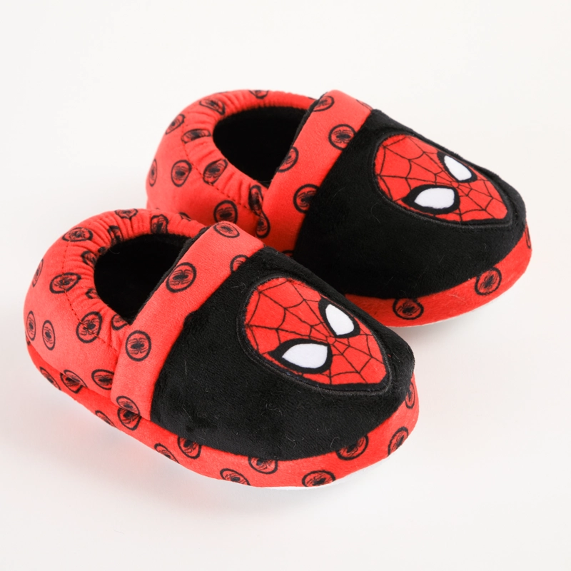 PANTUFLA NIÑO CABEZA NEGRO MARVEL - 2