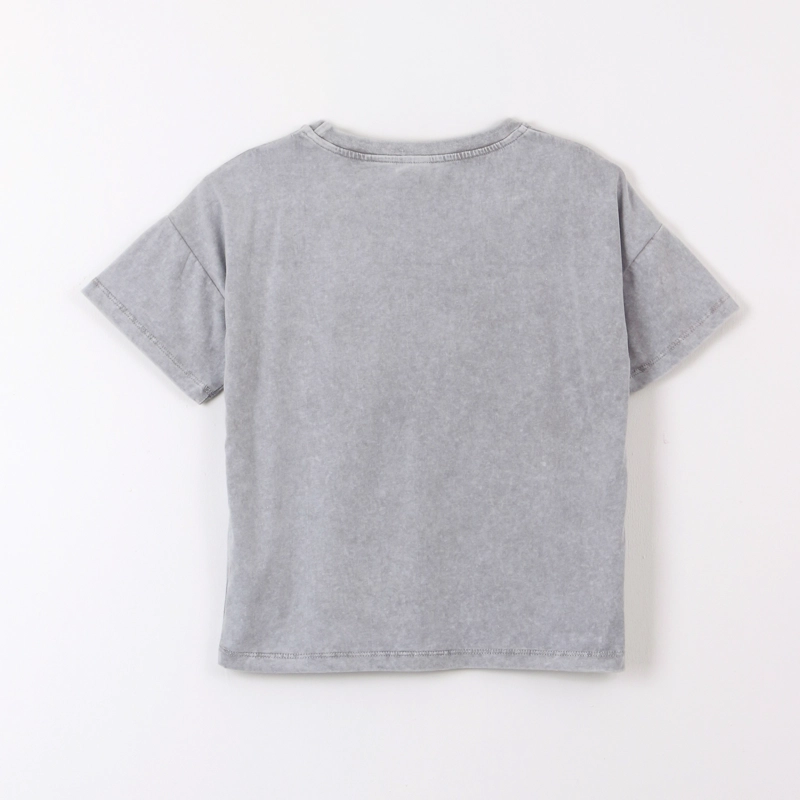 POLERA MANGA CORTA NIÑA KPOP DEMON HUNTERS LAVADO GRIS - 2