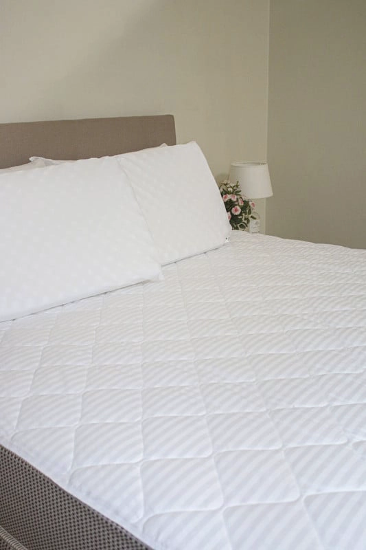 CUBRECOLCHÓN ARTHOME BLANCO SUPER KING MT/TNT 90G - 3