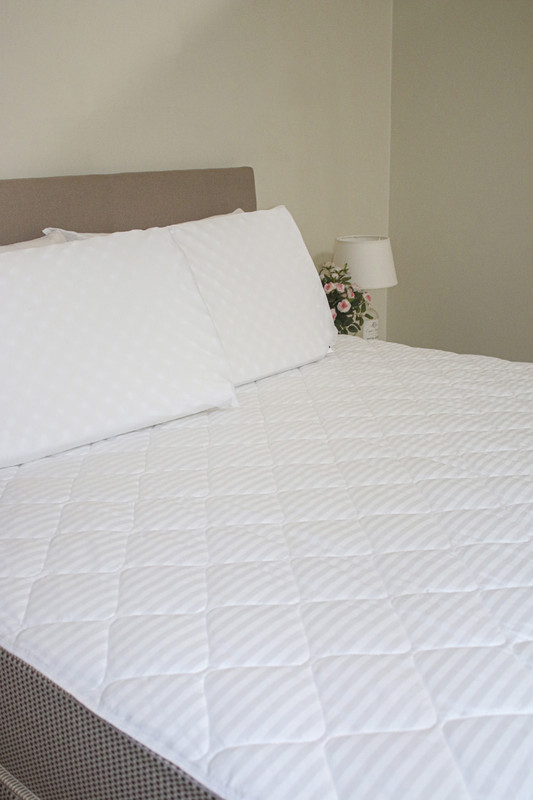 PACK ARTHOME BLANCO 2 CUBRECOLCHONES 2 PLAZAS MT/TNT 90G - 3