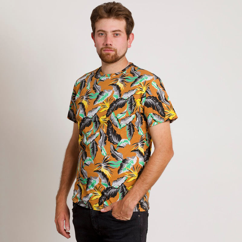 POLERA HOMBRE HAWAIANA MANGA CORTA CAFÉ - 1