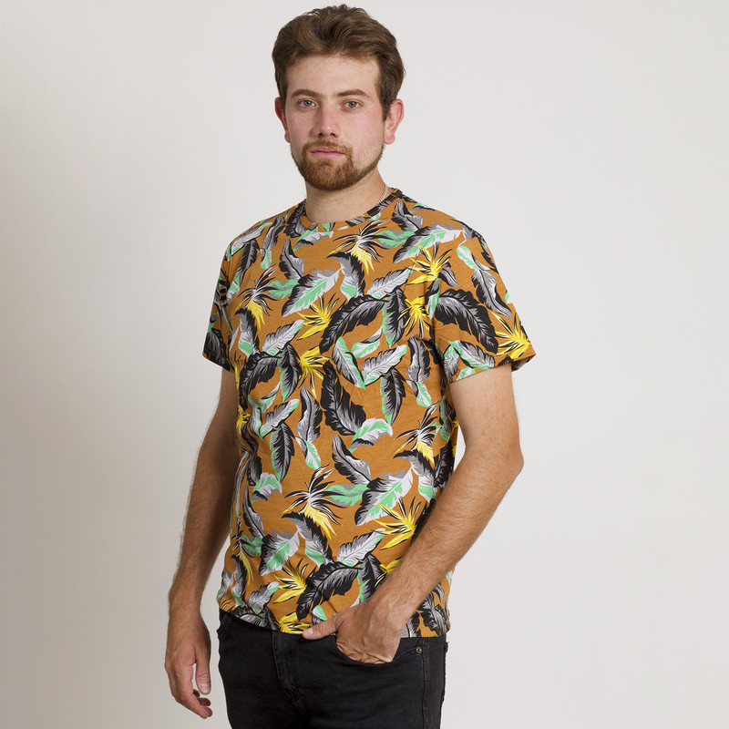 POLERA HOMBRE HAWAIANA MANGA CORTA CAFÉ - 1
