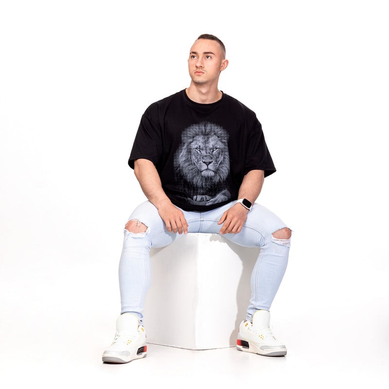 POLERA OVERSIZE HOMBRE SIGEL ESTAMPADO KING LION NEGRO - 4