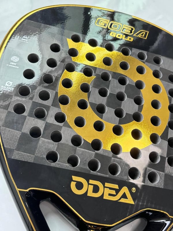 PALA DE PADEL ODEA PREMIUM GOBA GOLD 18K CARBONO - 3