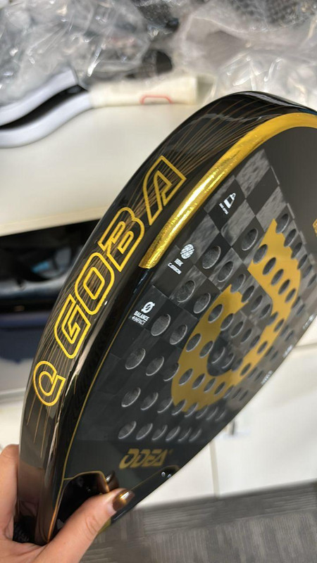 PALA DE PADEL ODEA PREMIUM GOBA GOLD 18K CARBONO - 5