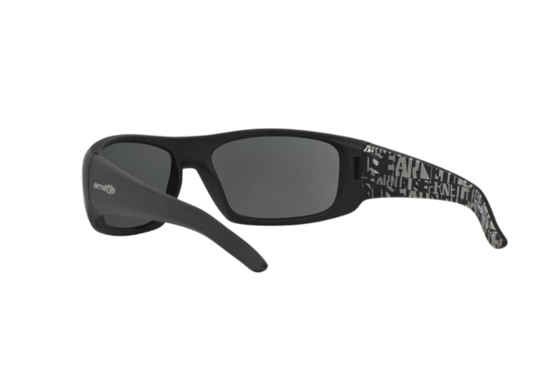 LENTES SOL ARNETTE HOT SHOT NEGRO SUSTENTABLE - 6