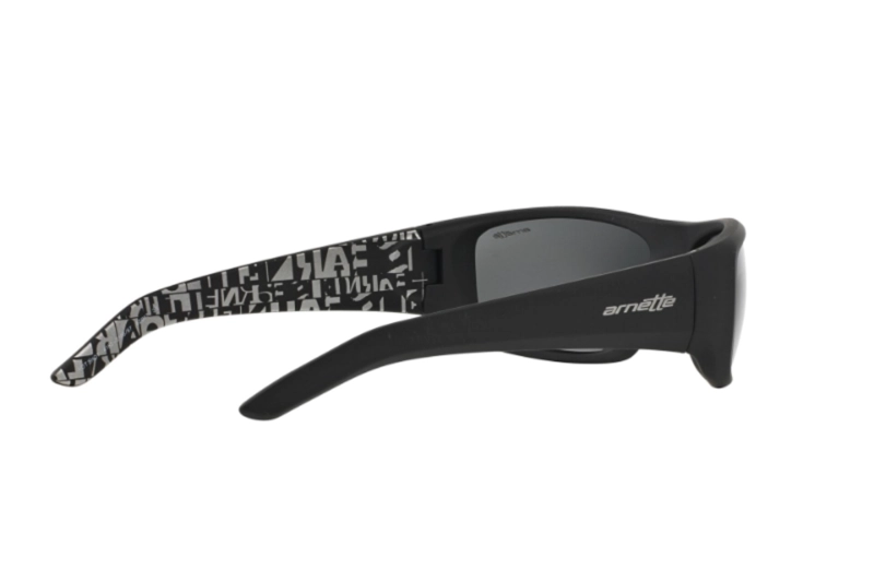 LENTES SOL ARNETTE HOT SHOT NEGRO SUSTENTABLE - 9