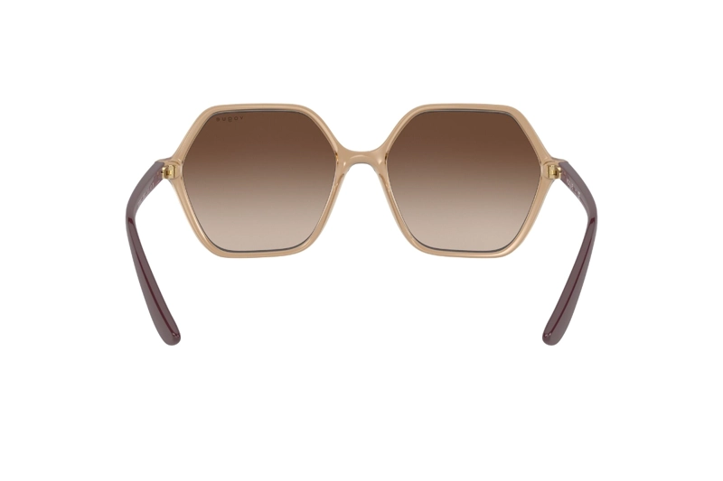 LENTES SOL VOGUE MARRÓN DEGRADÉ EYEWEAR - 4