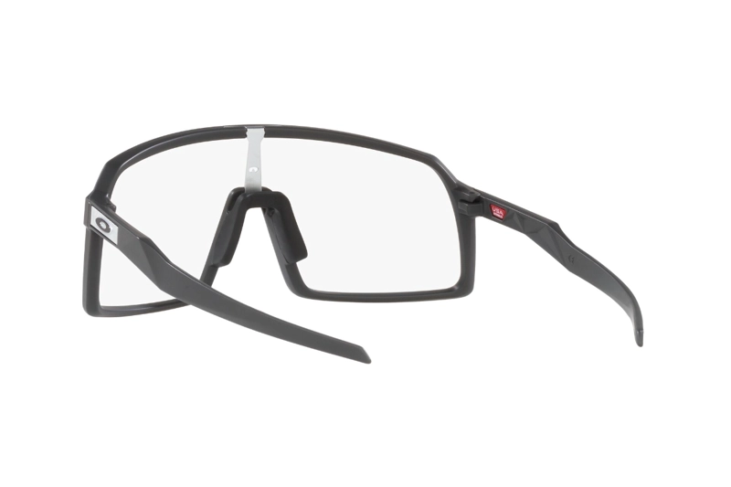 LENTES OAKLEY FOTOCROMÁTICOS SUTRO TRANSPARENTE A NEGRO IRIDIUM - 6