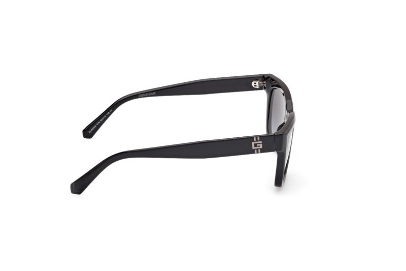 LENTES DE SOL NEGRO DEGRADADOS GUESS - 7
