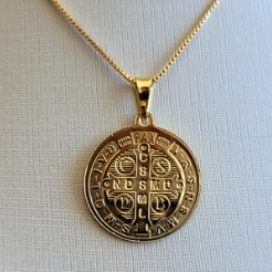 COLLAR MEDALLA SAN BENITO MUJER RIALTO DORADO - 3