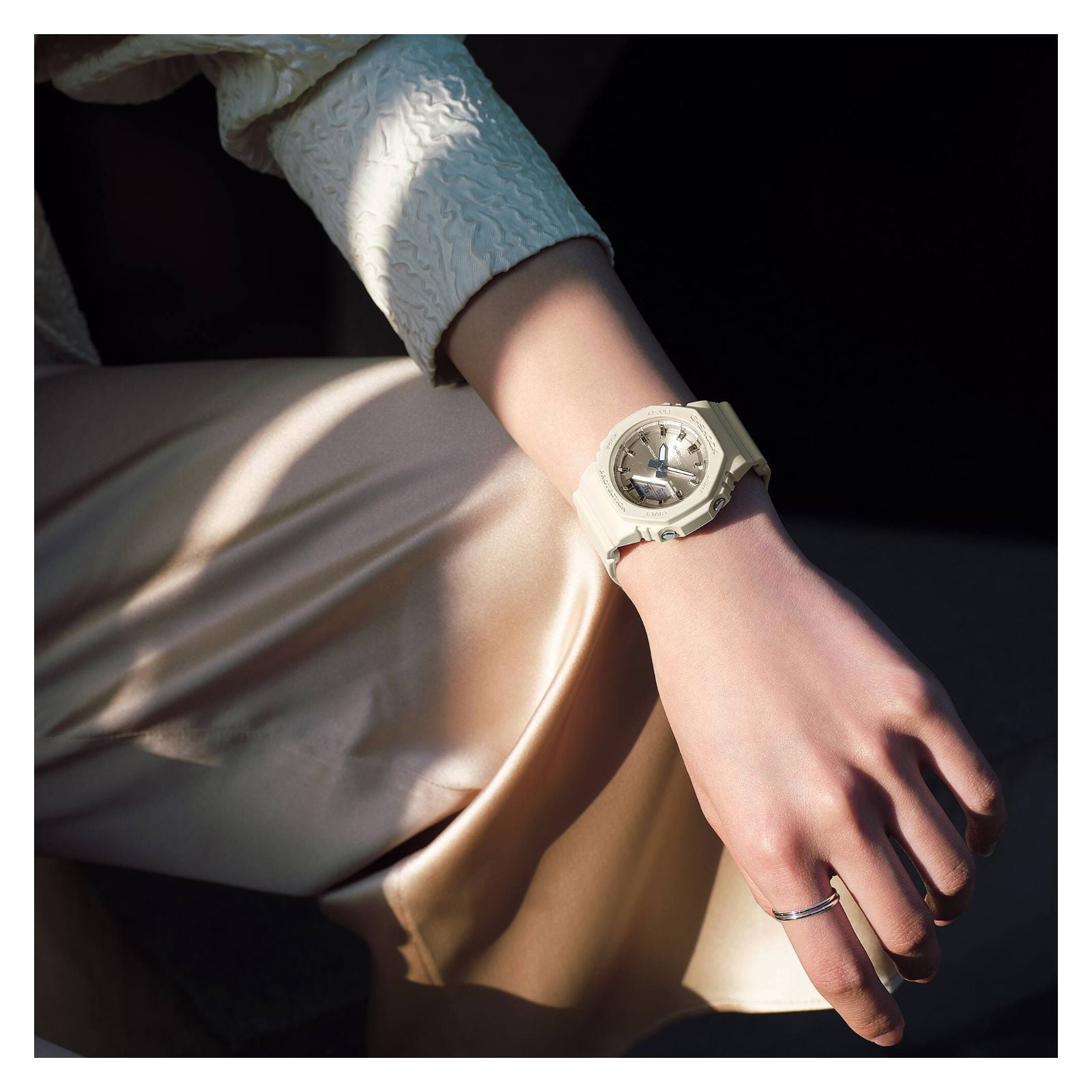 RELOJ G-SHOCK GMA-P2100ST-7ADR  MUJER - 3