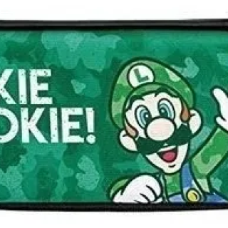 FUNDA SLIM TRAVEL CASE LUIGI CAMO EDITION SWITCH - 1