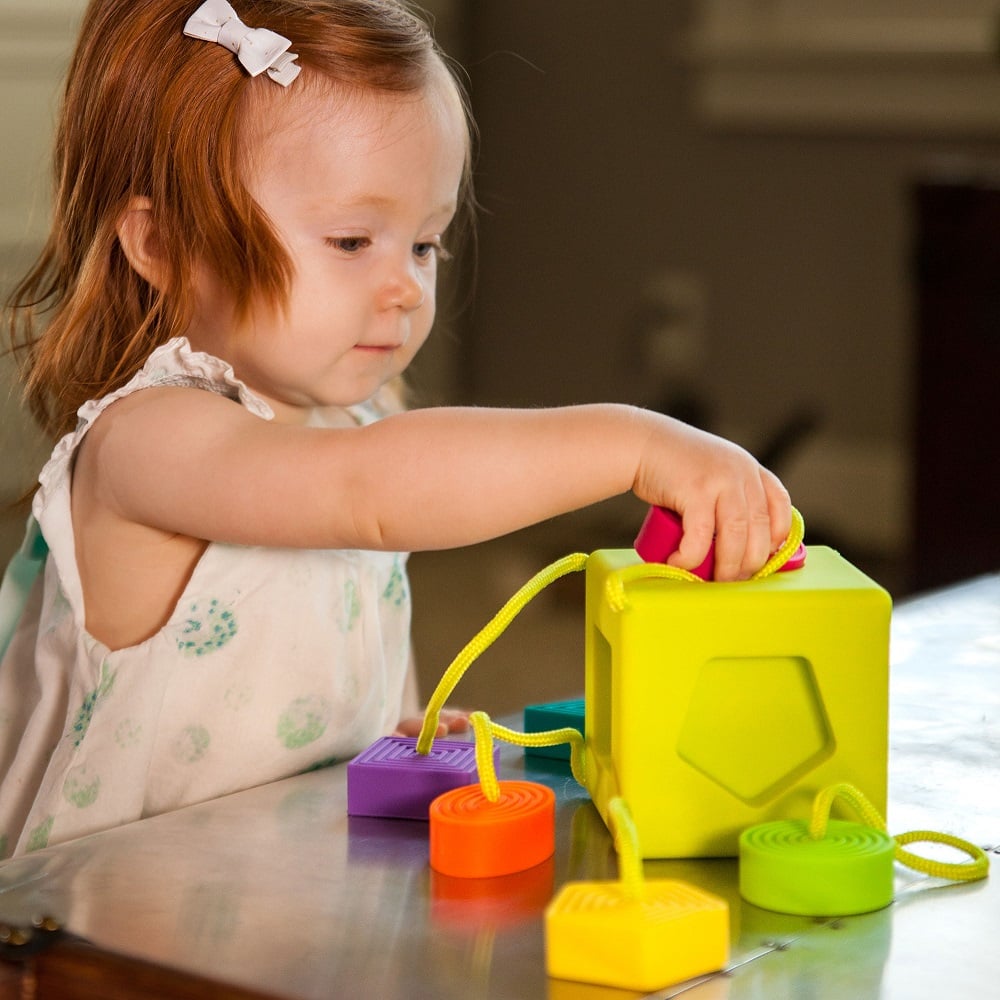 CUBO FATBRAIN TOYS OOMBEECUBE ENCAJE BEBÉ - 3