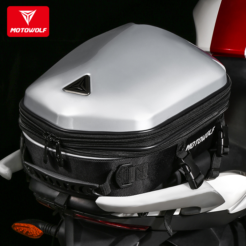 BOLSO TOP CASE IMPERMEABLE PARA MOTOCICLETA MOTOWOLF 0705 - PLATEADO - 4