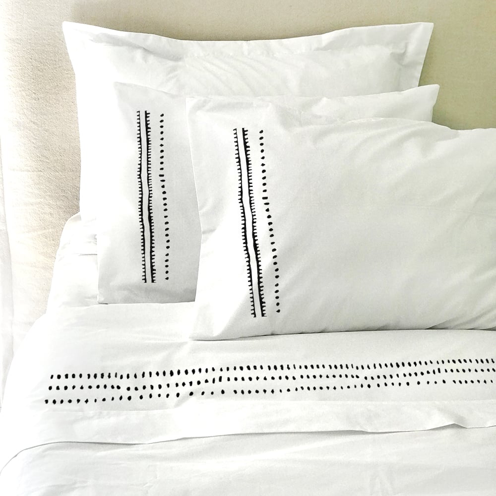 SET SÁBANAS TUYO PRINT ETNICA 2 PLAZAS 200 HILOS ALGODÓN BLANCO ESTAMPADO - 1