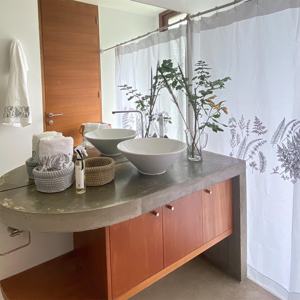 CORTINA DE BAÑO SILUETA HIERBAS - 2
