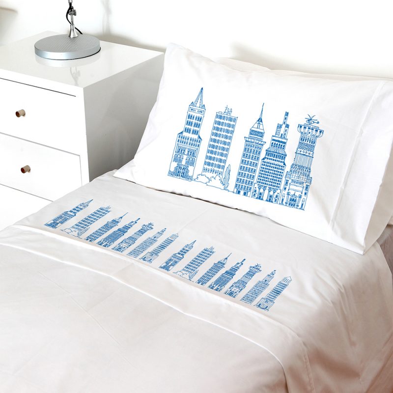 SET SÁBANAS TUYO PRINT EDIFICIOS AZULES 1.5 PLAZAS 200 HILOS ALGODÓN BLANCO ESTAMPADO - 1