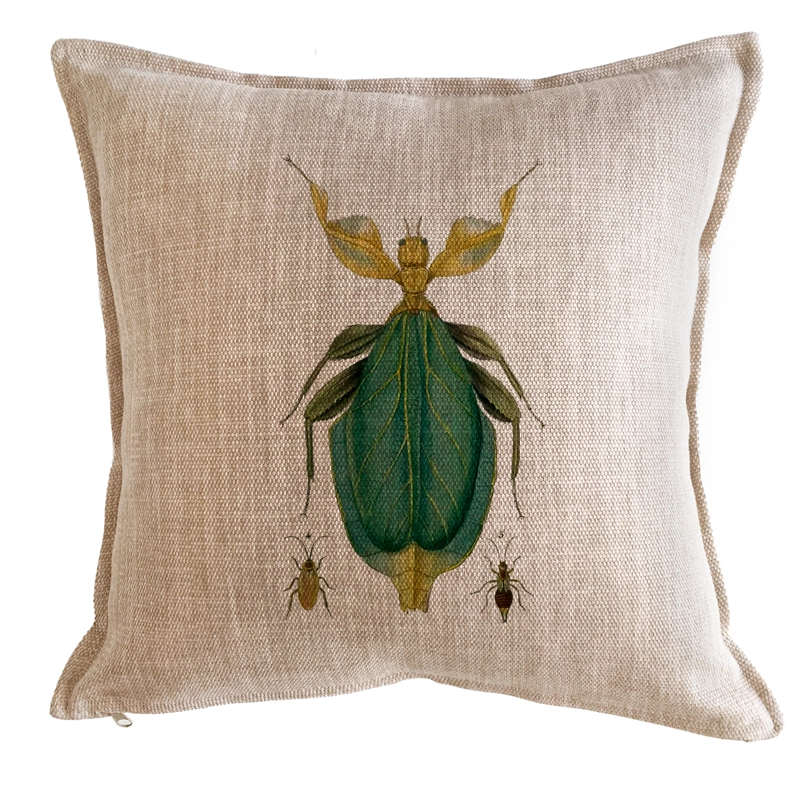 COJIN TUYO PRINT ANTIQUE INSECT 45 X 45 CM ARENA