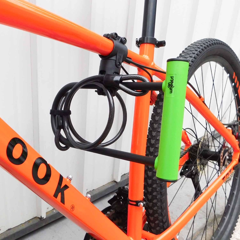 CANDADO U-LOCK ONWHEELS LARGO CON PIOLA Y SOPORTE - VERDE - 7
